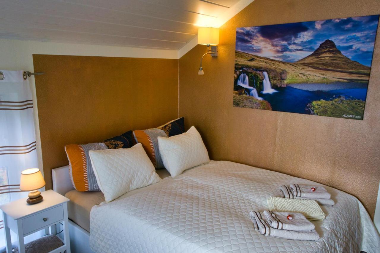 Mycozyplace - Gemuetliches Zimmer Fuer Zwei Dresden Bagian luar foto